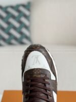 LOUIS VUITTON RUN AWAY CASUAL SHOES - Image 5