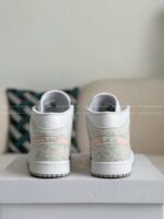 Jordan Air Jordan 1 Retro Basketball Shoes - Image 3