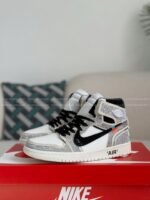 Jordan 1 Off-white Hand-Set Rhinestones High Sneakers - Image 3