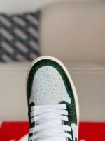 Jordan 1 Hand-Set Rhinestones High Sneakers - Image 6