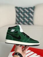 Jordan 1 Hand-Set Rhinestones High Sneakers - Image 9