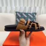 Hermes couple slippers - Image 9