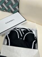 Chanel's new one-piece swimsuit - Image 6