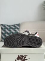 Travis Scott x Jordan Air Jordan 1 Low Golf 6.0 Sneakers - Image 13