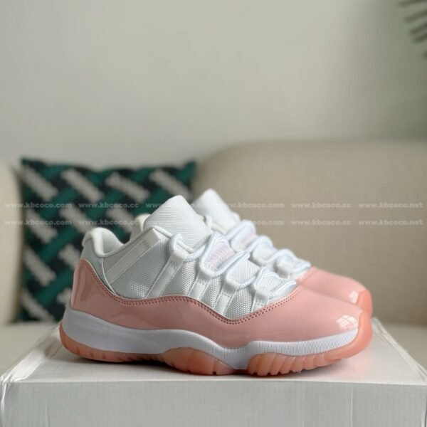 Jordan Air Jordan 11 Low Snakeskin