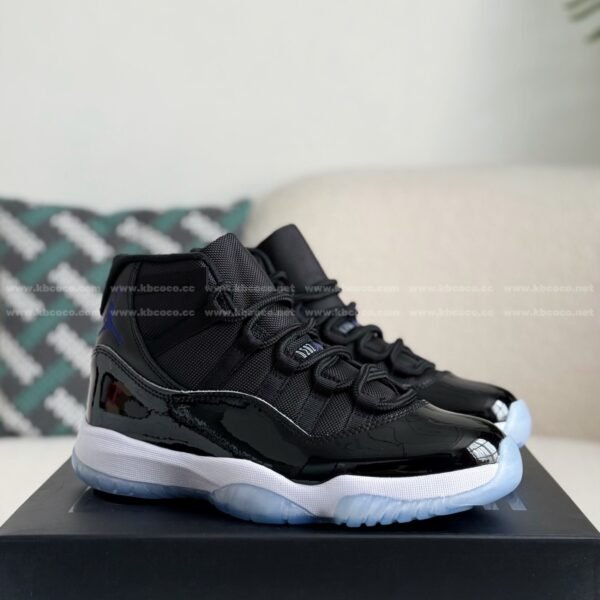 Jordan Air Jordan 11 Retro Concord