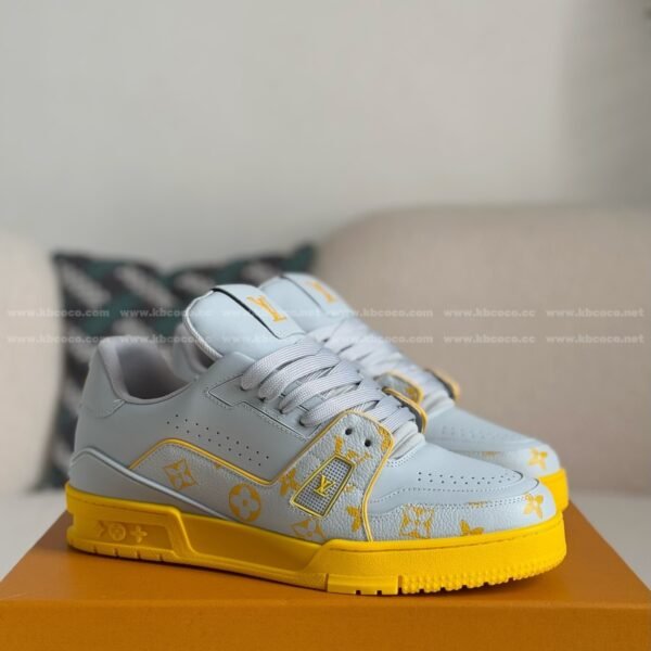 LOUIS VUITTON TRAINER SNEAKERS