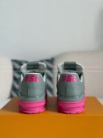 LOUIS VUITTON TRAINER SNEAKERS - Image 3