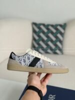 Dior B01 Leather Sneakers - Image 10