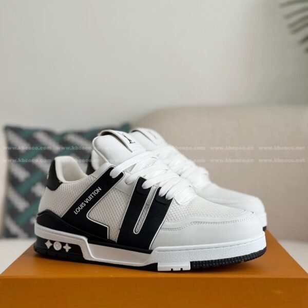 LOUIS VUITTON TRAINER SNEAKERS