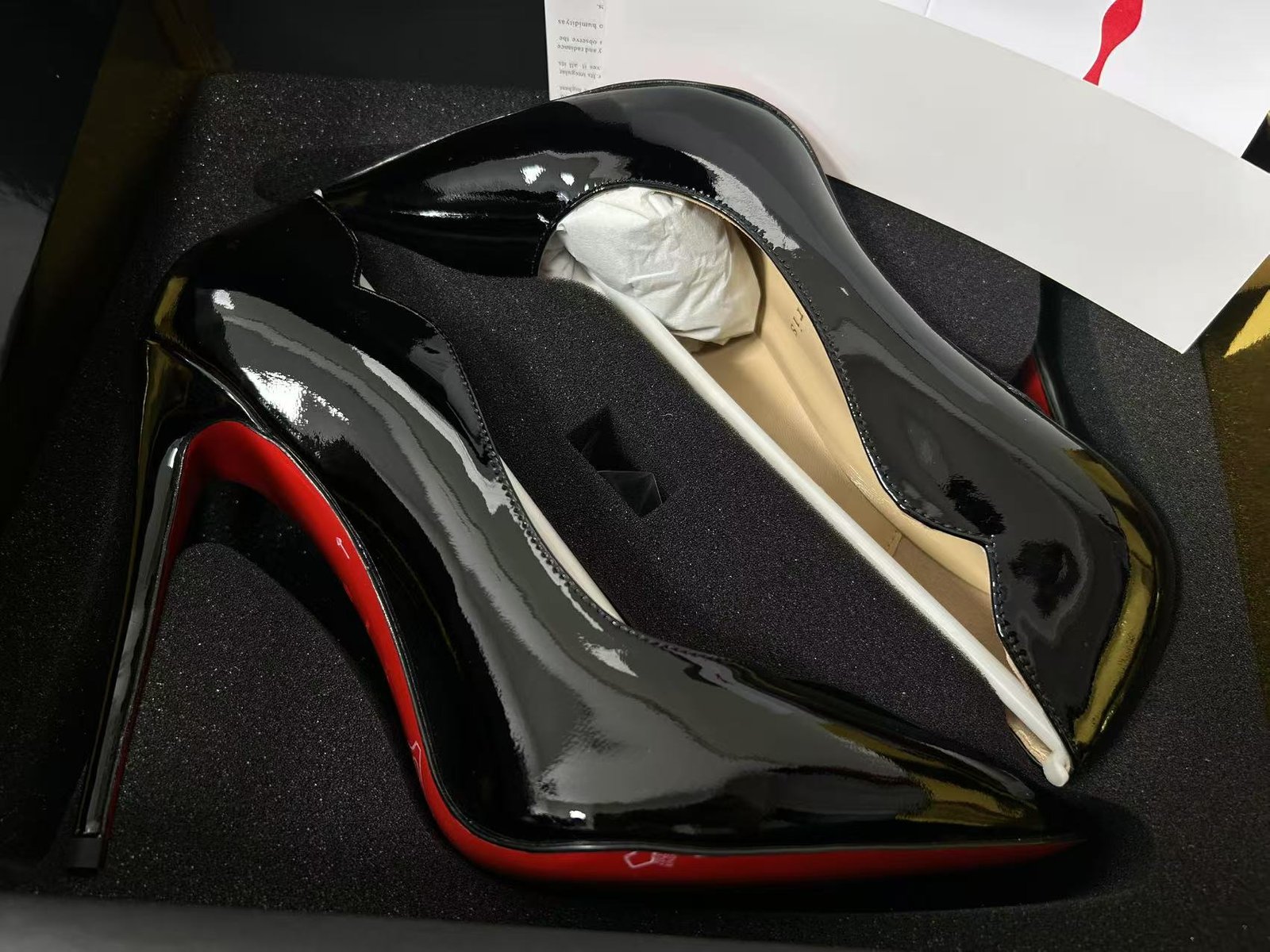 Christian Louboutin patent leather wave pointed high heels Size: 10.5cm photo review