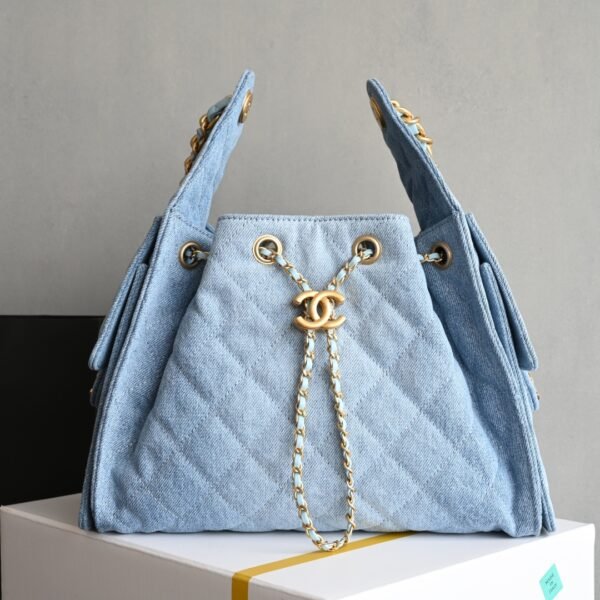 Chanel 𝟐𝟓𝐒𝗕𝗮𝗴 Hippie 𝗁𝗈𝖻𝗈 Small Denim Blue