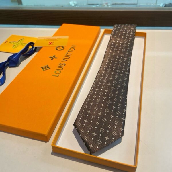 Louis Vuitton exquisite small logo 100% top jacquard silk tie