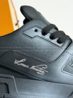 LOUIS VUITTON TRAINER SNEAKERS - Image 6