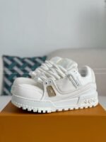 LOUIS VUITTON TRAINER MAXI SNEAKERS - Image 2
