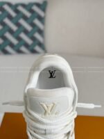 LOUIS VUITTON TRAINER MAXI SNEAKERS - Image 8