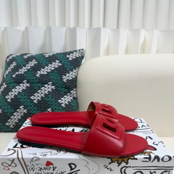 Dolce & Gabbana 3D logo flat slippers