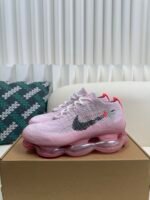 Nike Air Max Scorpion Low-Top Sneakers for Women - Image 2