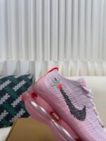 Nike Air Max Scorpion Low-Top Sneakers for Women - Image 12