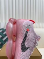 Nike Air Max Scorpion Low-Top Sneakers for Women - Image 8