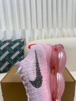 Nike Air Max Scorpion Low-Top Sneakers for Women - Image 7
