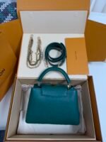 Louis Vuitton Capucines BB Handbag Size: 27cm*18cm*9cm - Image 3