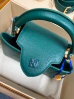 Louis Vuitton Capucines BB Handbag Size: 27cm*18cm*9cm - Image 12
