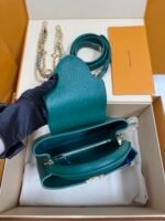 Louis Vuitton Capucines BB Handbag Size: 27cm*18cm*9cm - Image 11