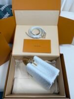 Louis Vuitton Capucines BB Ostrich Leather Handbag Model: M24714 Size: 27cm*18cm*9cm - Image 13