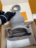 Louis Vuitton Capucines BB Handbag Model: M24698 Size: 27cm*18cm*9cm - Image 10