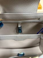 Louis Vuitton Capucines BB Handbag Model: M24698 Size: 27cm*18cm*9cm - Image 9