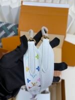 Louis Vuitton x TM Capucines handbag in white and purple. Model: M13253 Dimensions: 27 cm x 17.3 cm x 9 cm. - Image 3