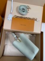 Louis Vuitton x TM Capucines handbag in white and purple. Model: M13253 Dimensions: 27 cm x 17.3 cm x 9 cm. - Image 12