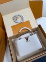 Louis Vuitton Capucines BB Handbag Model: M24698 Size: 27cm*18cm*9cm - Image 2