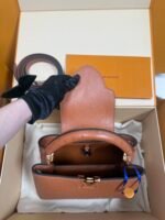 Louis Vuitton Capucines BB Ostrich Leather Handbag Model: M24714 Size: 27cm*18cm*9cm - Image 8