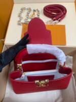 Louis Vuitton Capucines BB Handbag Model: M82904 Size: 27cm*18cm*9cm - Image 11