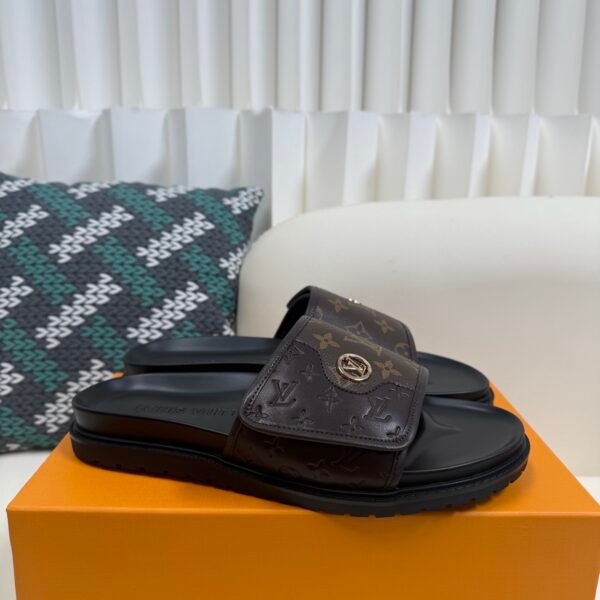LOUIS VUITTON SANDALS