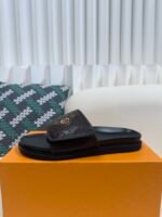 LOUIS VUITTON SANDALS - Image 13