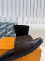 LOUIS VUITTON SANDALS - Image 5