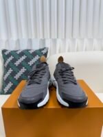 LOUIS VUITTON RUNNER TATIC SNEAKERS - Image 3