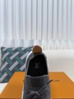 LOUIS VUITTON RUNNER TATIC SNEAKERS - Image 10