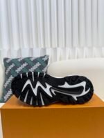 LOUIS VUITTON RUNNER TATIC SNEAKERS - Image 8