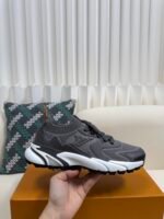 LOUIS VUITTON RUNNER TATIC SNEAKERS - Image 7
