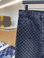 LOUIS VUITTON SS25 plaid gradient plush jeans - Image 8