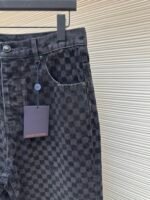 LOUIS VUITTON SS25 plaid gradient plush jeans - Image 7