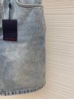 LOUIS VUITTON logo denim shorts - Image 5