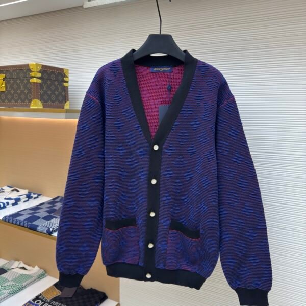 LOUIS VUITTON Jacquard Knitted Coat with Grating Effect