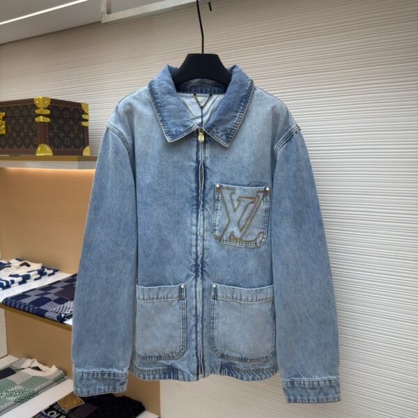 LOUIS VUITTON adhesive letter denim jacket