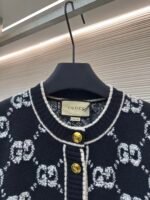 Gucci off loop G-letter cardigan - Image 9
