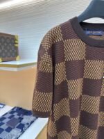 LOUIS VUITTON Brown Grid Nail Bead Woolen Short Sleeve - Image 4